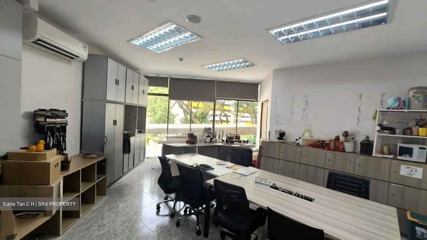 Boon Lay Shopping Centre (D22), Retail #594988421